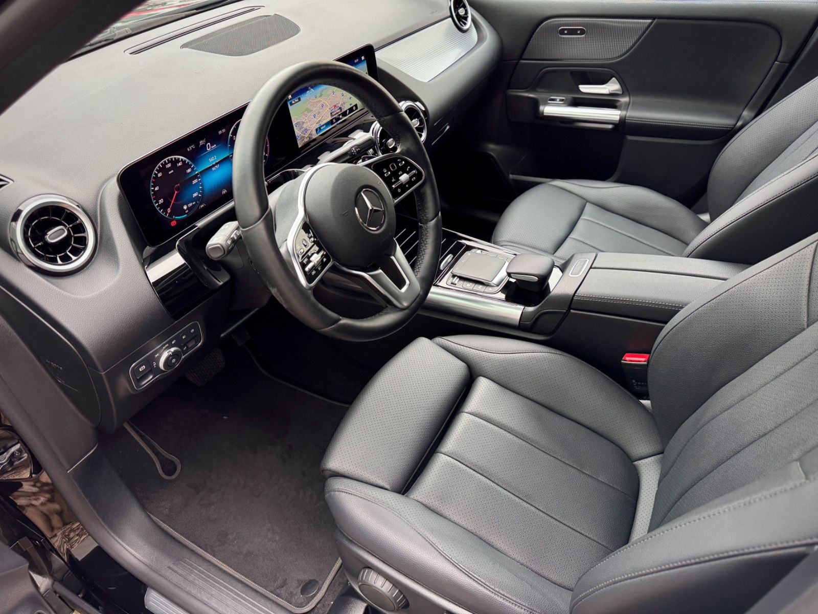 Fahrzeugabbildung Mercedes-Benz GLA 200d 4Matic Progressive*ASSIST|STANDHEIZUNG*