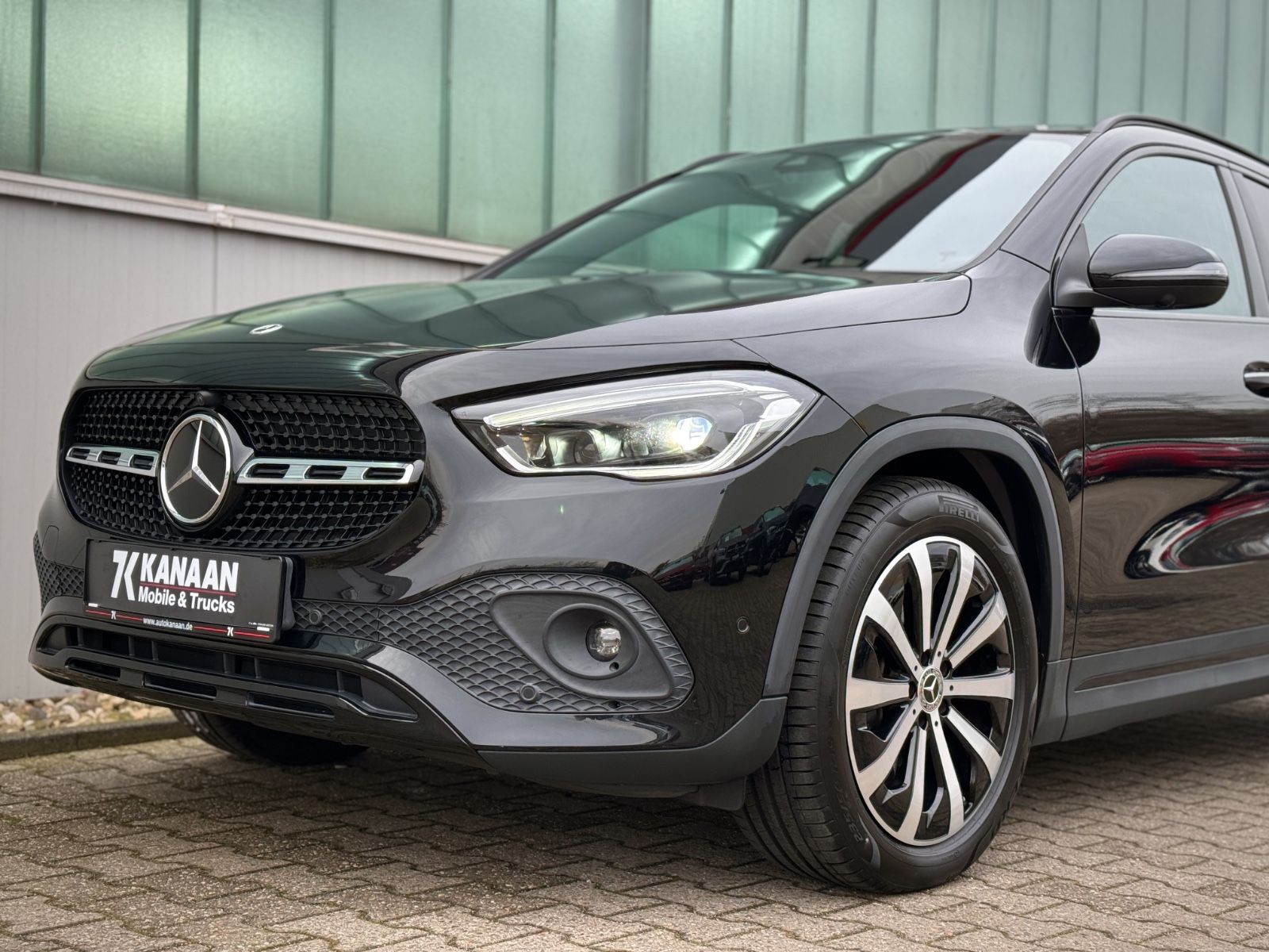 Fahrzeugabbildung Mercedes-Benz GLA 200d 4Matic Progressive*ASSIST|STANDHEIZUNG*