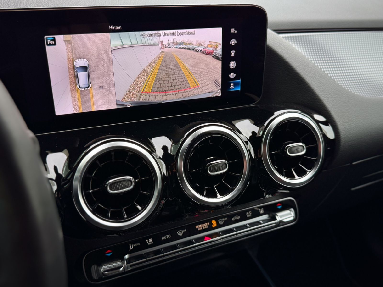 Fahrzeugabbildung Mercedes-Benz GLA 200d 4Matic Progressive*ASSIST|STANDHEIZUNG*