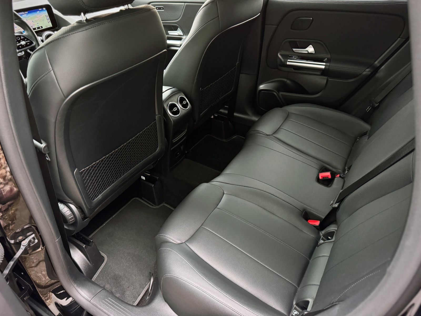 Fahrzeugabbildung Mercedes-Benz GLA 200d 4Matic Progressive*ASSIST|STANDHEIZUNG*