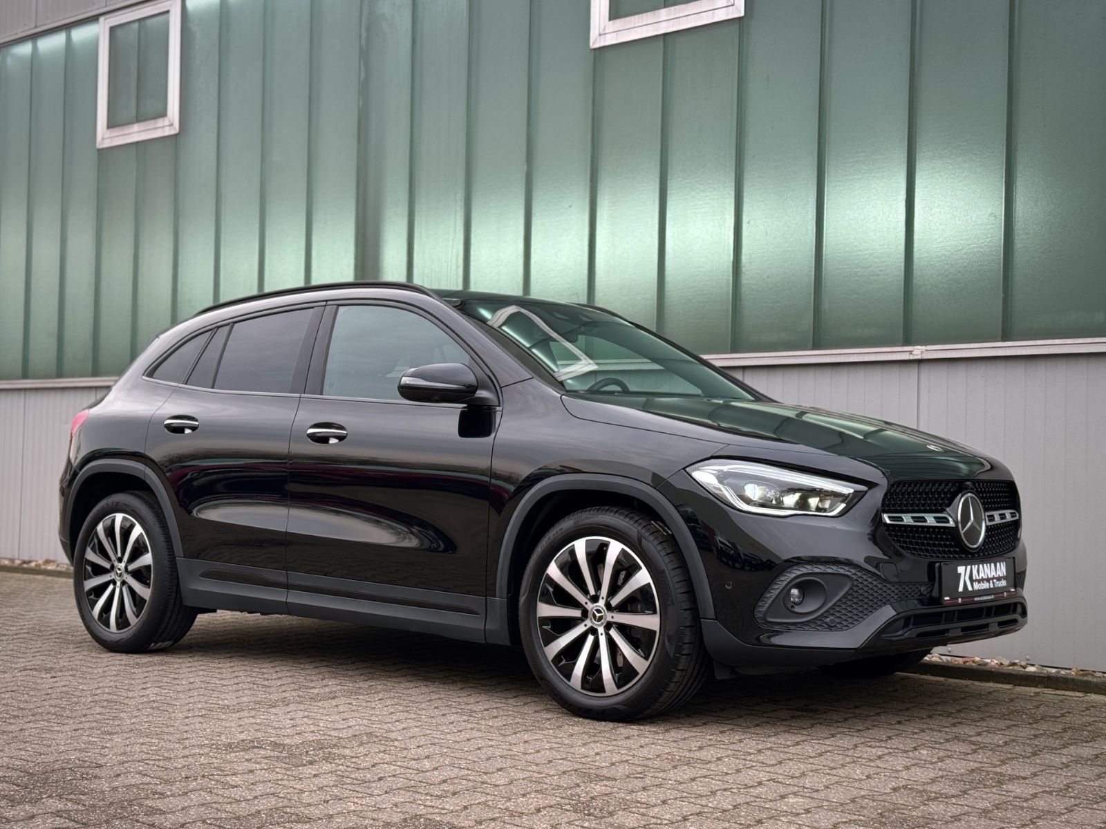 Fahrzeugabbildung Mercedes-Benz GLA 200d 4Matic Progressive*ASSIST|STANDHEIZUNG*