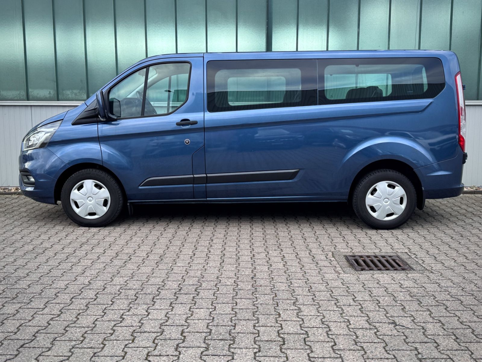 Fahrzeugabbildung Ford Transit/Tourneo Custom 340 L2 Trend *9-SITZE*