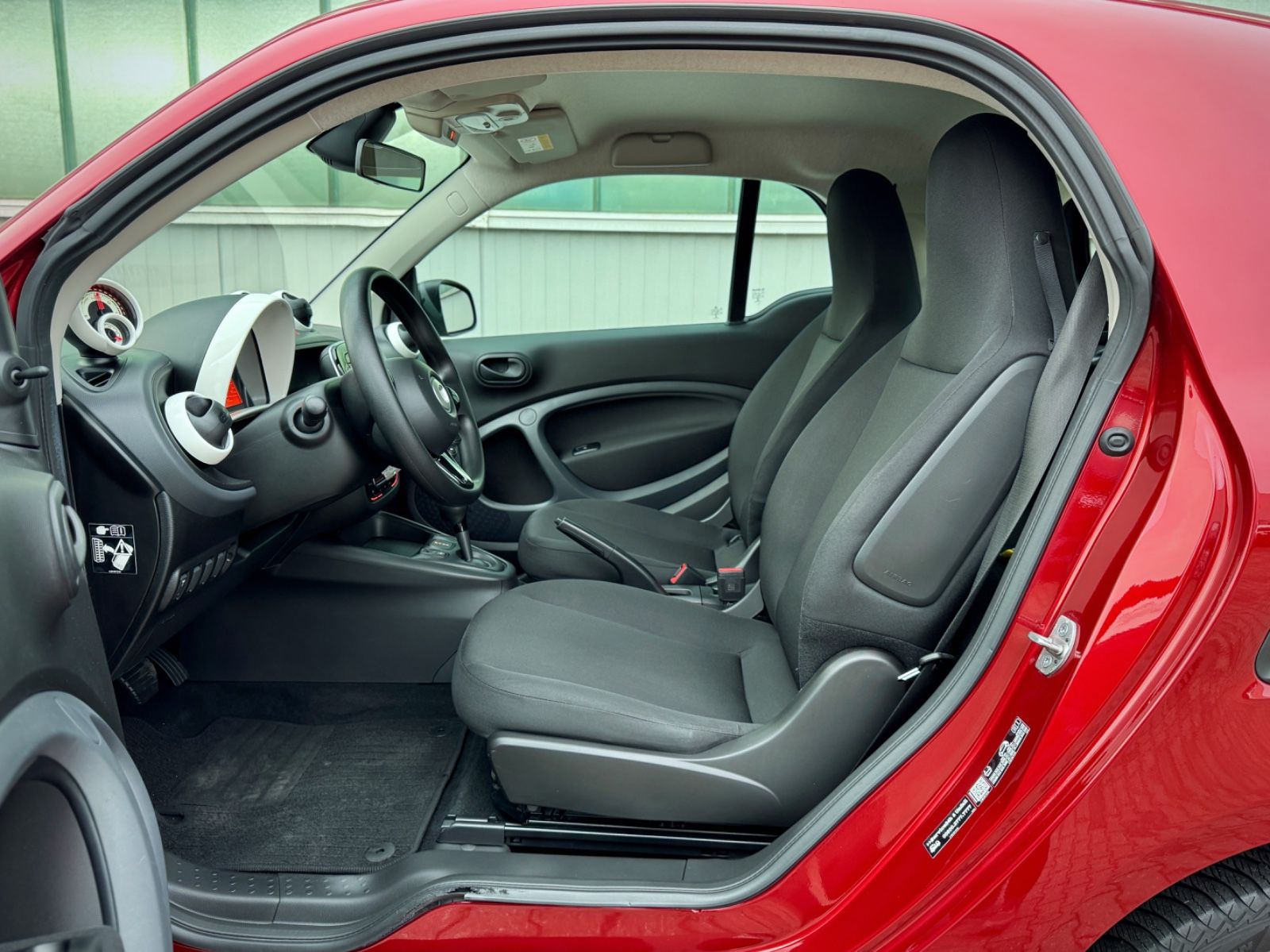 Fahrzeugabbildung Smart ForTwo Coupe EQ *LED|TEL|KLIMA*