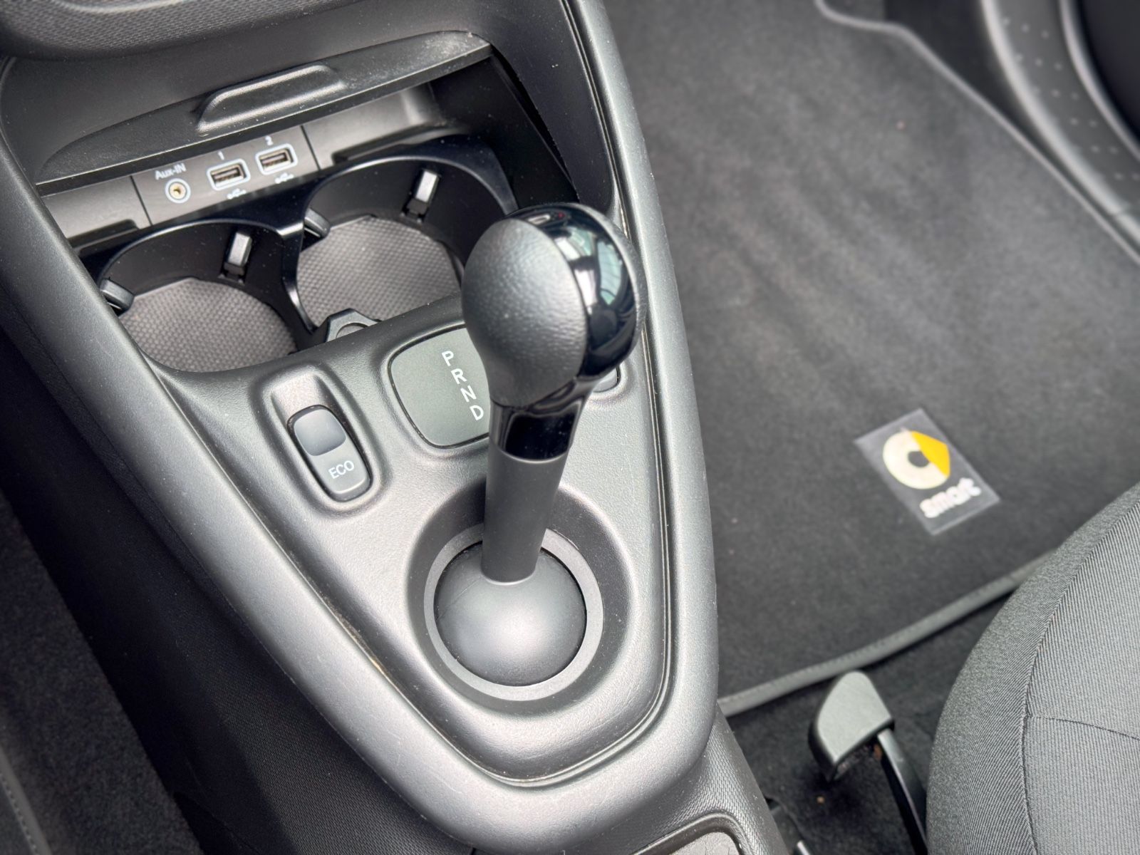 Fahrzeugabbildung Smart ForTwo Cabrio EQ Passion *CARPLAY|PDC|SHZ|TEL*