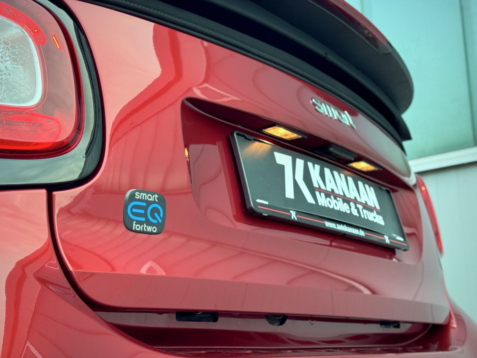 Fahrzeugabbildung Smart ForTwo Cabrio EQ Passion *CARPLAY|PDC|SHZ|TEL*