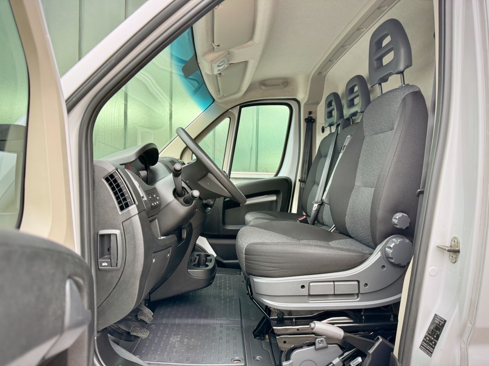 Fahrzeugabbildung Fiat Ducato Kasten 35 Multijet 140 L2H2*AHK|CAM|NAV*