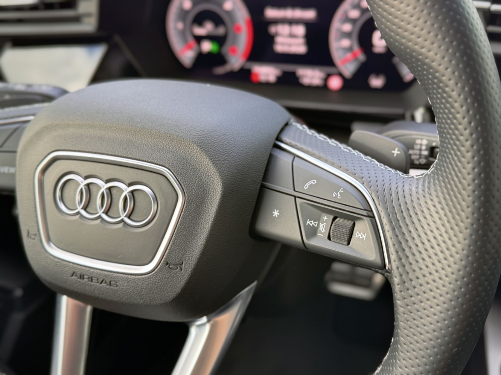 Fahrzeugabbildung Audi A3 40TDI quattro S line *PANO|STANDHEIZUNG*