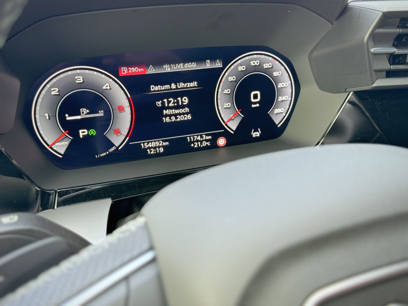 Fahrzeugabbildung Audi A3 40TDI quattro S line *PANO|STANDHEIZUNG*