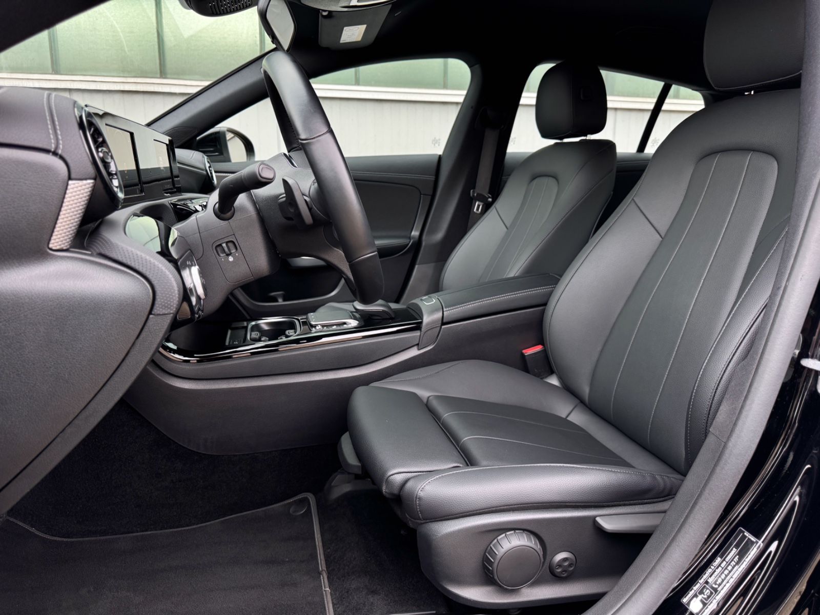 Fahrzeugabbildung Mercedes-Benz CLA 220d SB Progressive*8G|CAM|NAVI|ASSIST*