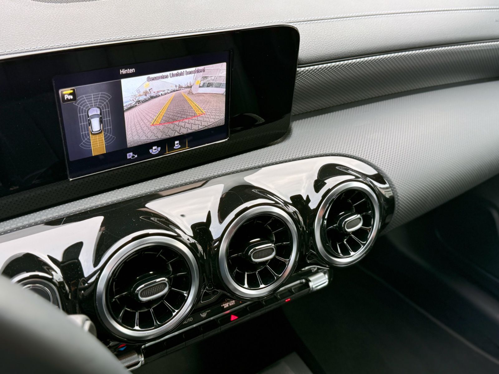 Fahrzeugabbildung Mercedes-Benz CLA 220d SB Progressive*8G|CAM|NAVI|ASSIST*