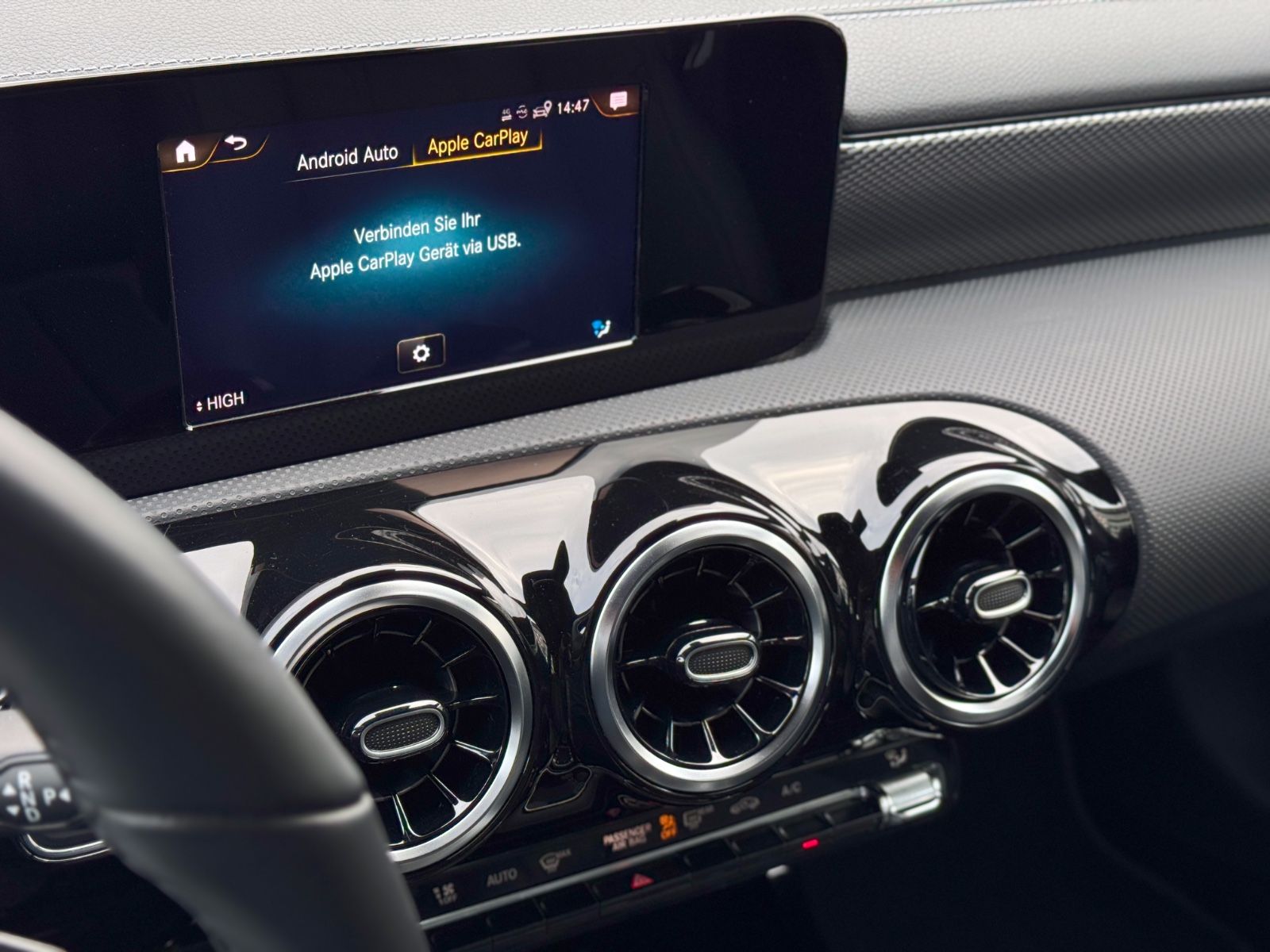 Fahrzeugabbildung Mercedes-Benz CLA 220d SB Progressive*8G|CAM|NAVI|ASSIST*