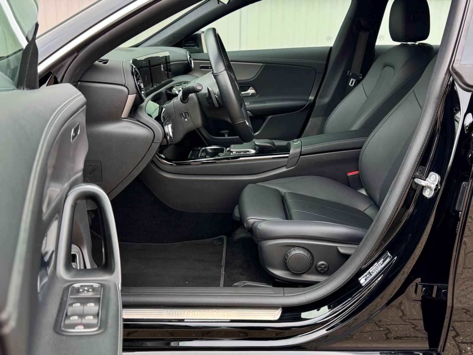 Fahrzeugabbildung Mercedes-Benz CLA 220d SB Progressive*8G|CAM|NAVI|ASSIST*