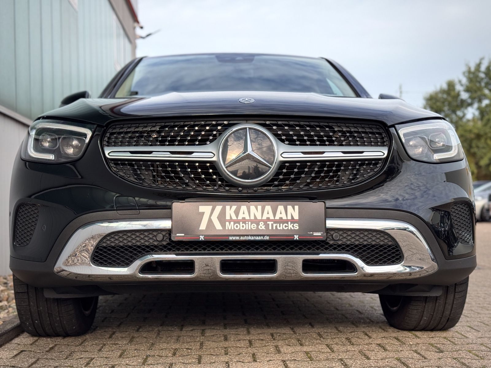 Fahrzeugabbildung Mercedes-Benz GLC 300e Coupe 4Matic *9G|LED|CAM|AHK*