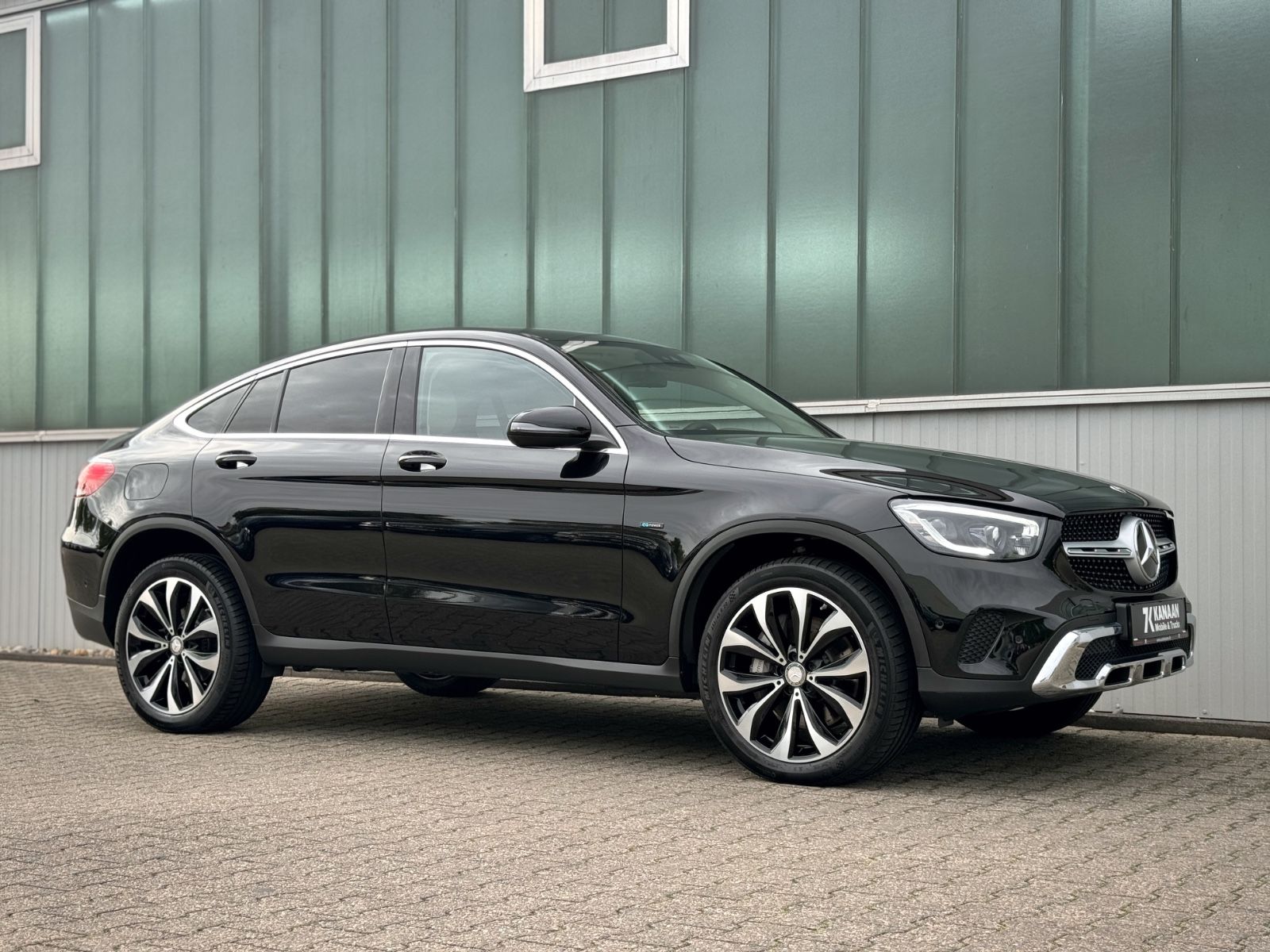 Fahrzeugabbildung Mercedes-Benz GLC 300e Coupe 4Matic *9G|LED|CAM|AHK*