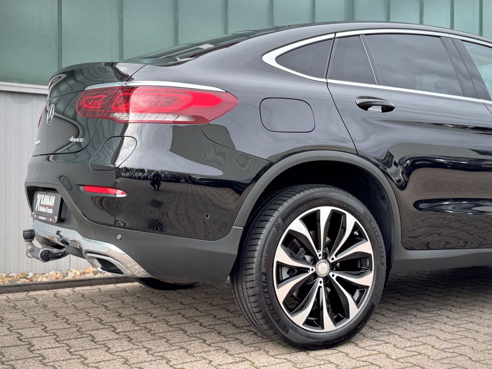 Fahrzeugabbildung Mercedes-Benz GLC 300e Coupe 4Matic *9G|LED|CAM|AHK*