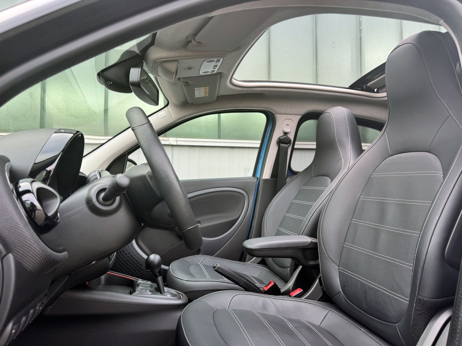 Fahrzeugabbildung Smart ForFour EQ Prime Exclusive *NAVI|CAM|LED*