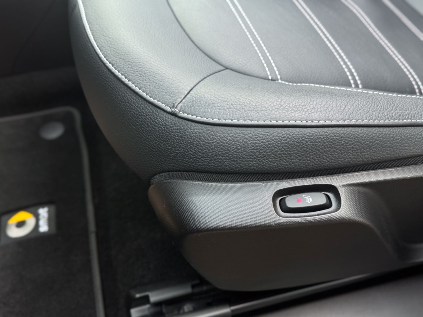 Fahrzeugabbildung Smart ForFour EQ Prime Exclusive *NAVI|CAM|LED*