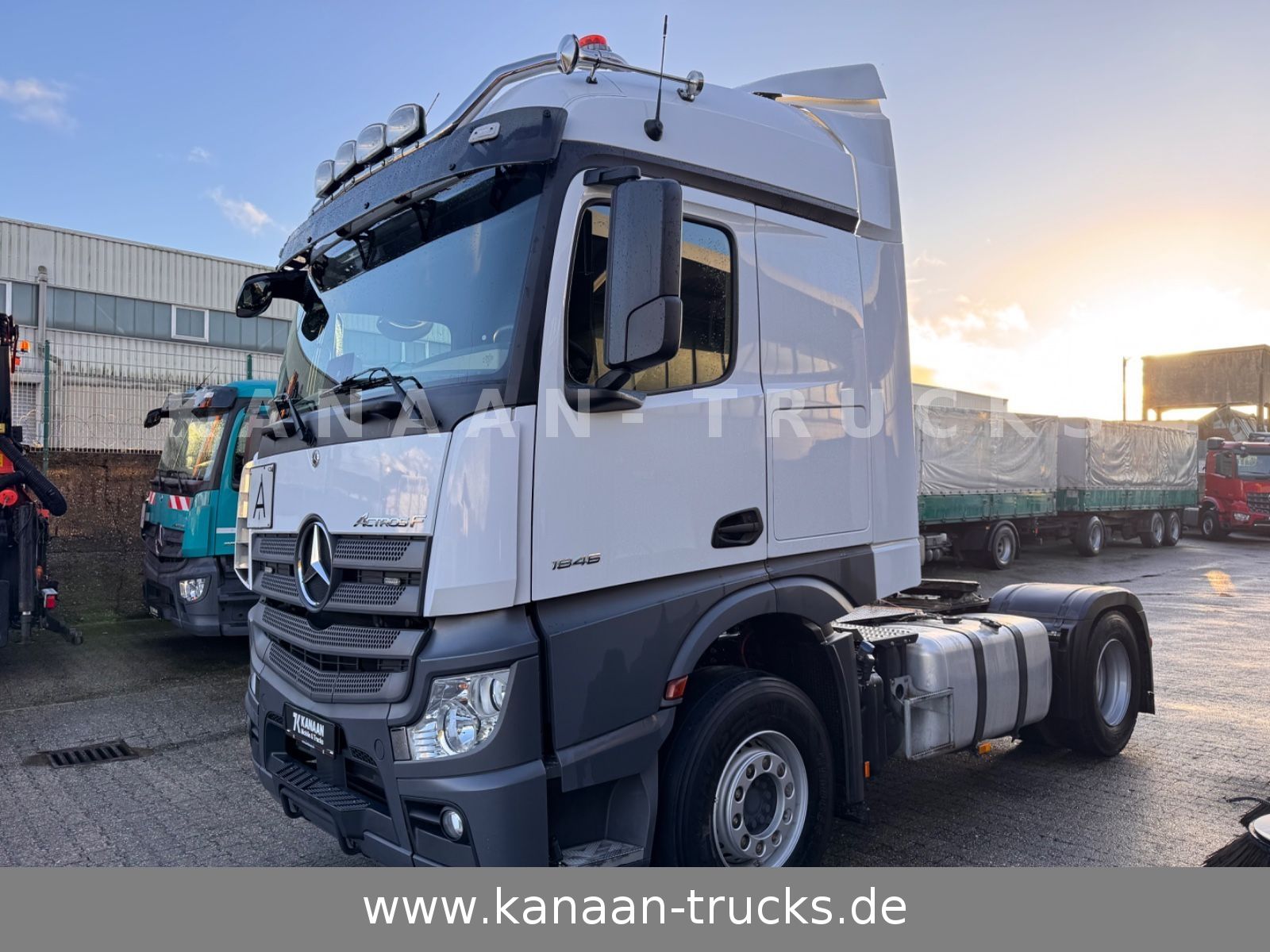 Fahrzeugabbildung Mercedes-Benz 1846 Actros 5  Hydr. Kipper / Walkingfloor 2-Weg