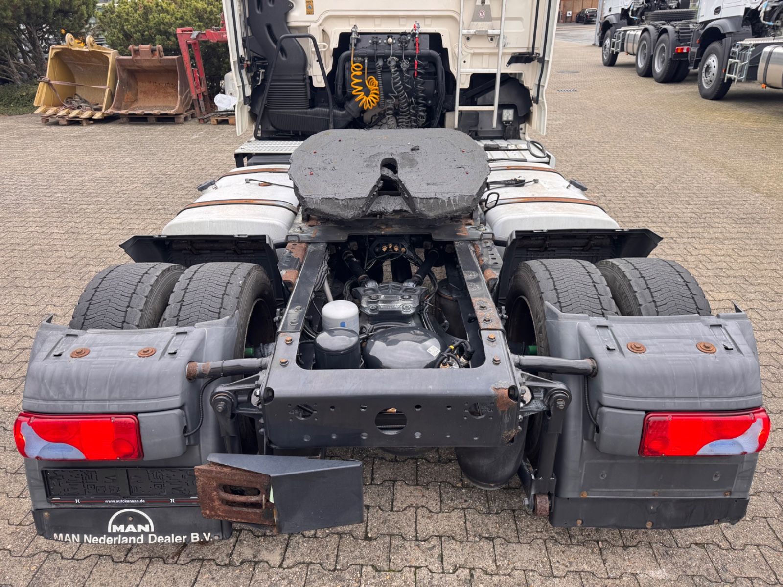 Fahrzeugabbildung MAN TGX 18.440 4x2   LLS-U LowLiner XXL