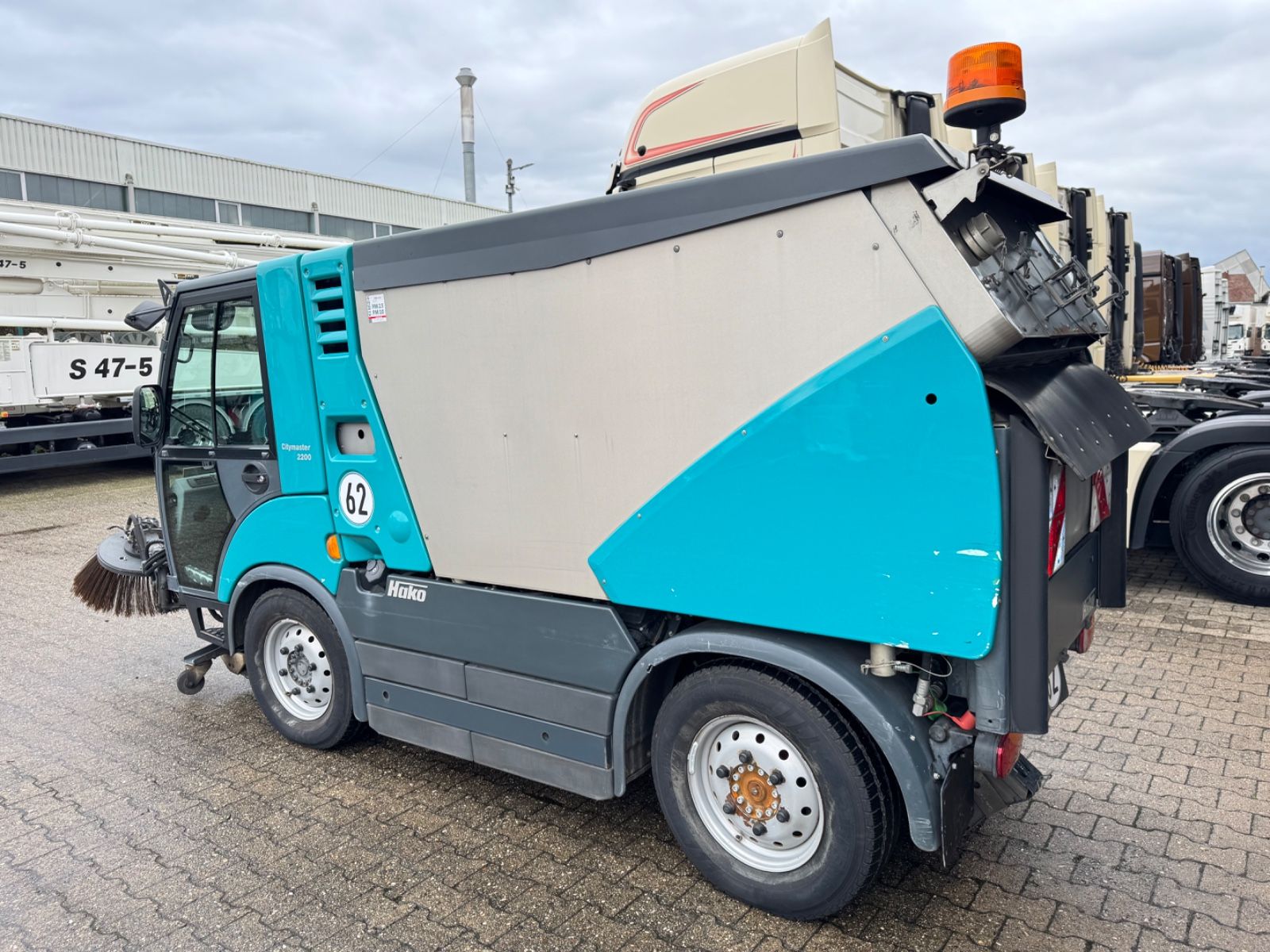 Fahrzeugabbildung Hako Citymaster 2200 Sweeper Kehrmaschine