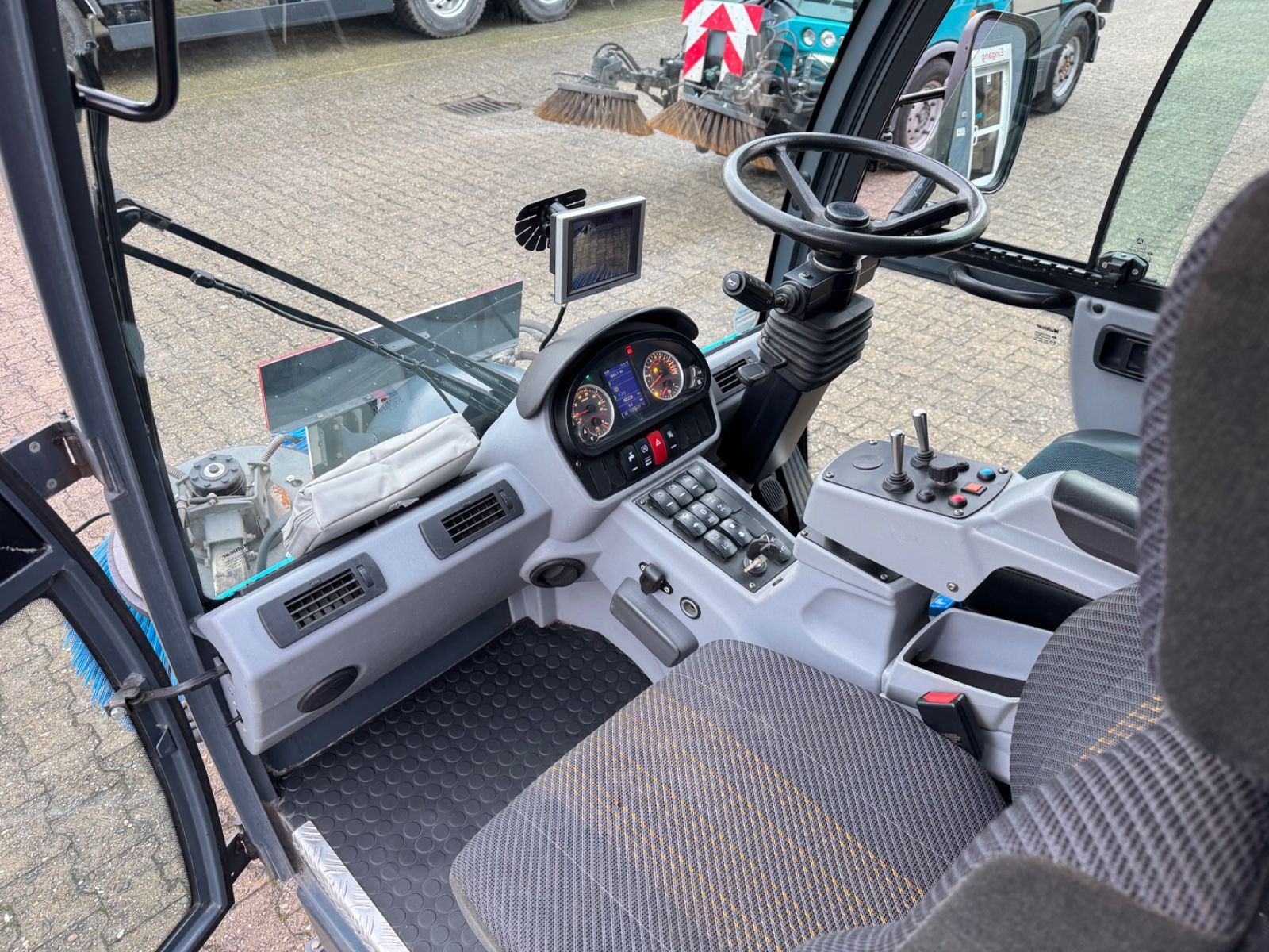 Fahrzeugabbildung Hako Citymaster 2200 Kehrmaschine Sweeper