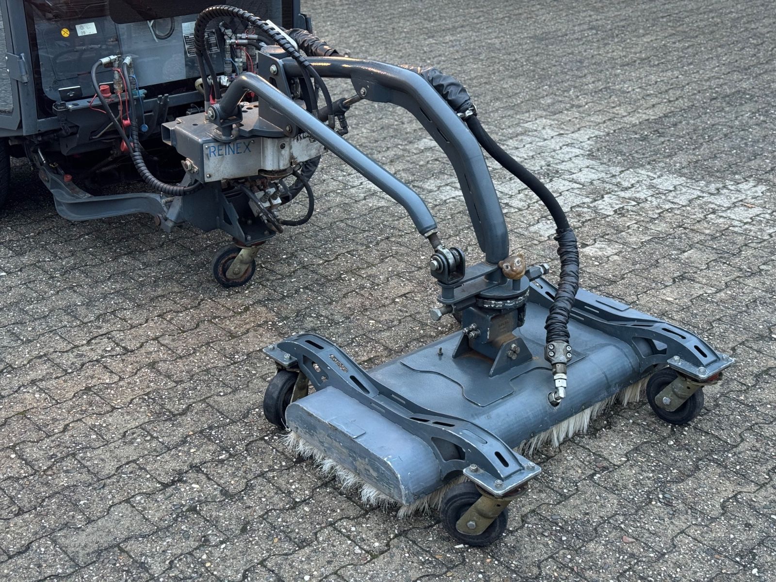 Fahrzeugabbildung Hako CityMaster 1600 Unkraut Heißwasser Dampf  REINEX