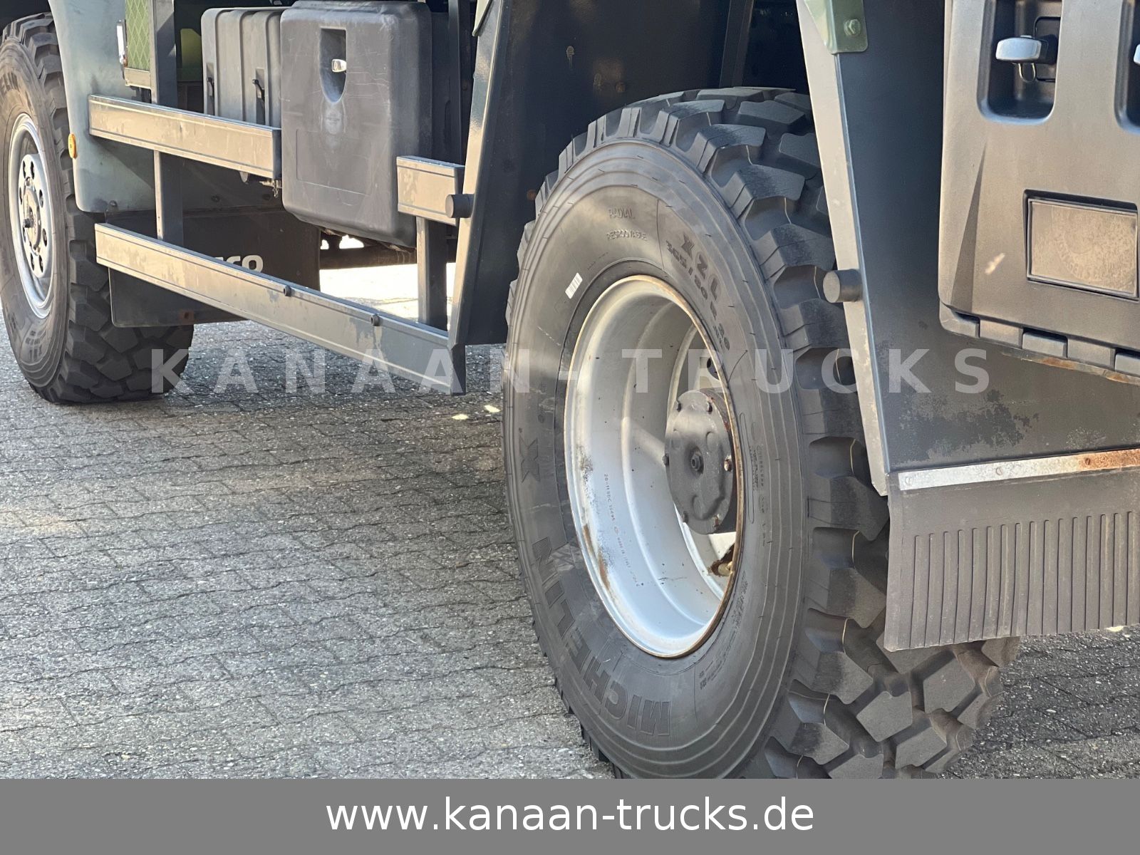 Fahrzeugabbildung Iveco ML100E22WM-BW 4x4 Miltär Camper Exped 19 TKm