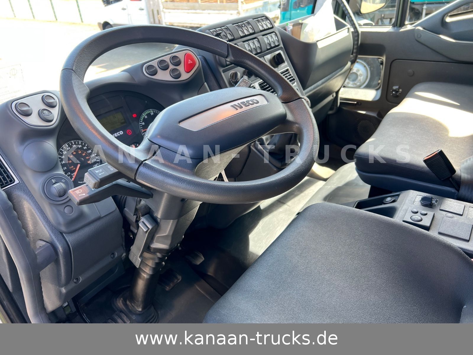 Fahrzeugabbildung Iveco ML100E22WM-BW 4x4 Miltär Camper Exped 19 TKm