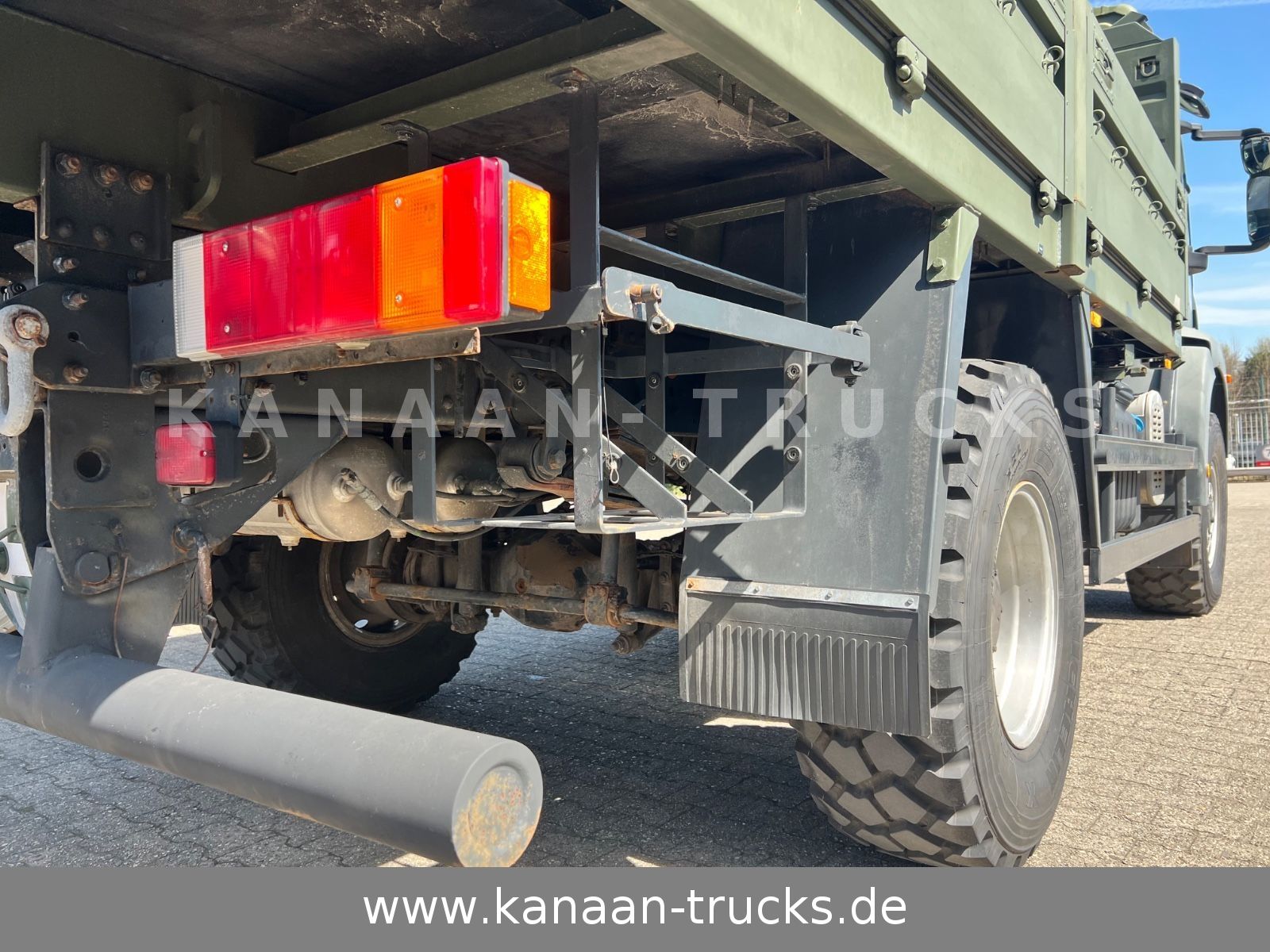 Fahrzeugabbildung Iveco ML100E22WM-BW 4x4 Miltär Camper Exped 19 TKm