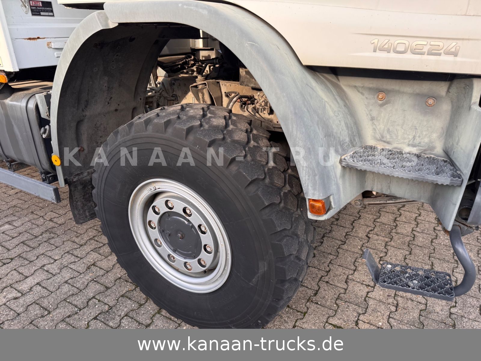 Fahrzeugabbildung Iveco 140 E240  Eurocargo 4x4 Miltär Camper Expedition