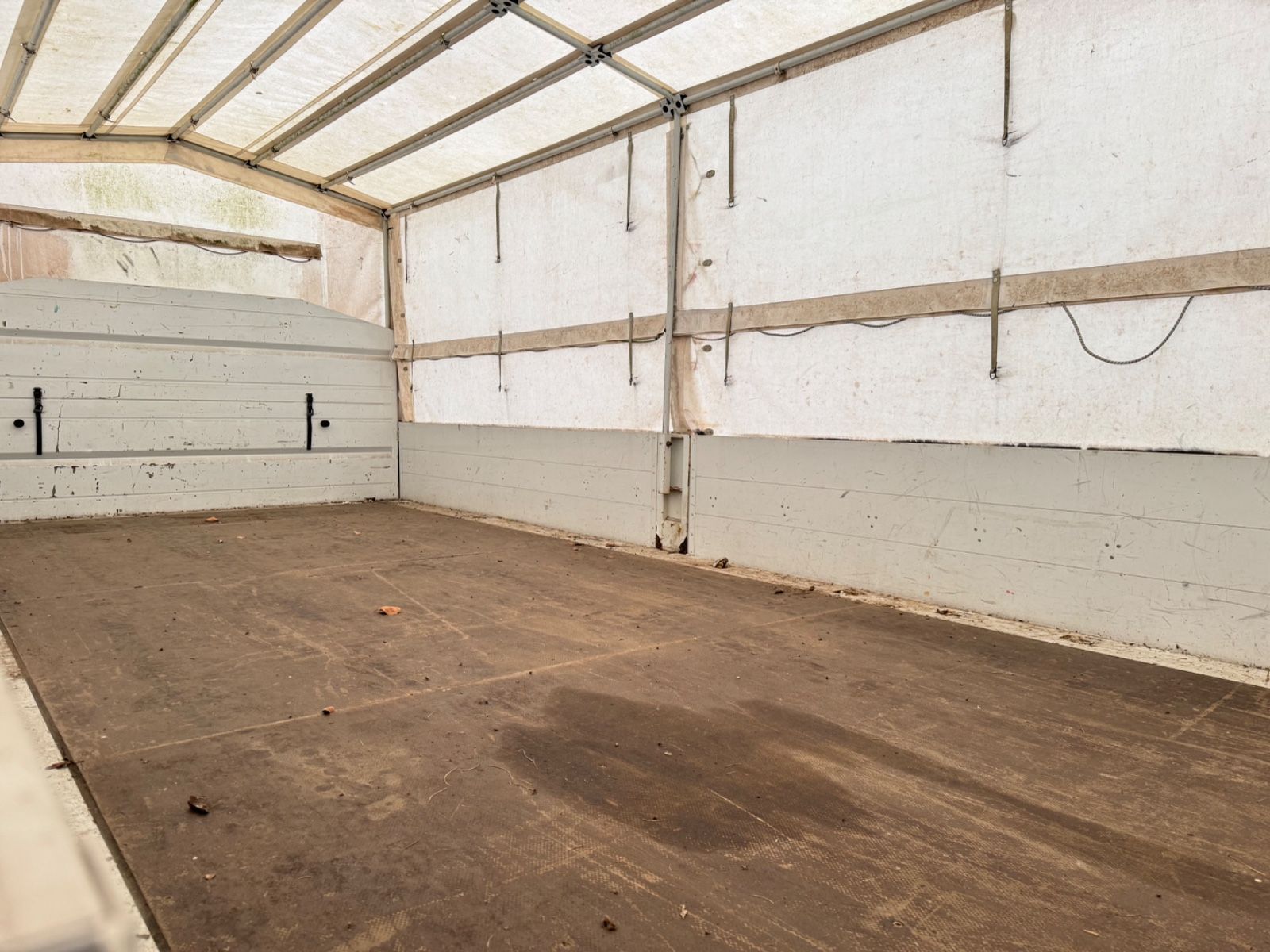 Fahrzeugabbildung Iveco 140 E240  Eurocargo 4x4 Miltär Camper Expedition