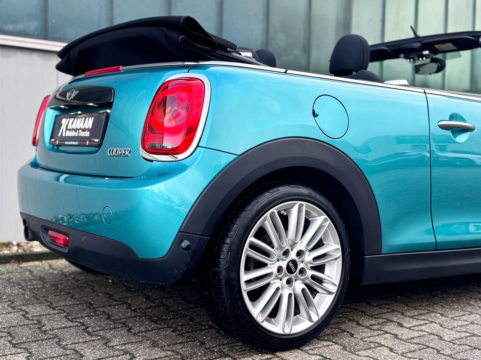 Fahrzeugabbildung MINI 1.5 Cooper Cabriolet *NAVI|LED|AMBIENTE|PDC|SHZ*