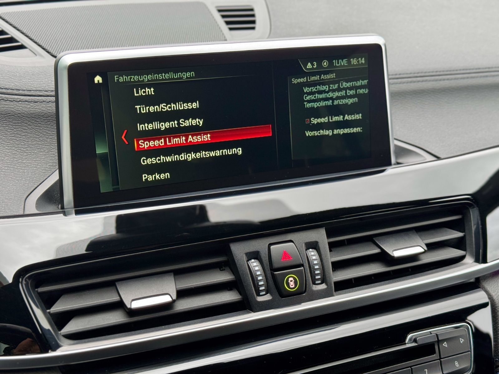 Fahrzeugabbildung BMW X2 20i M-SPORT *HEAD-UP|CAM|NAVI*