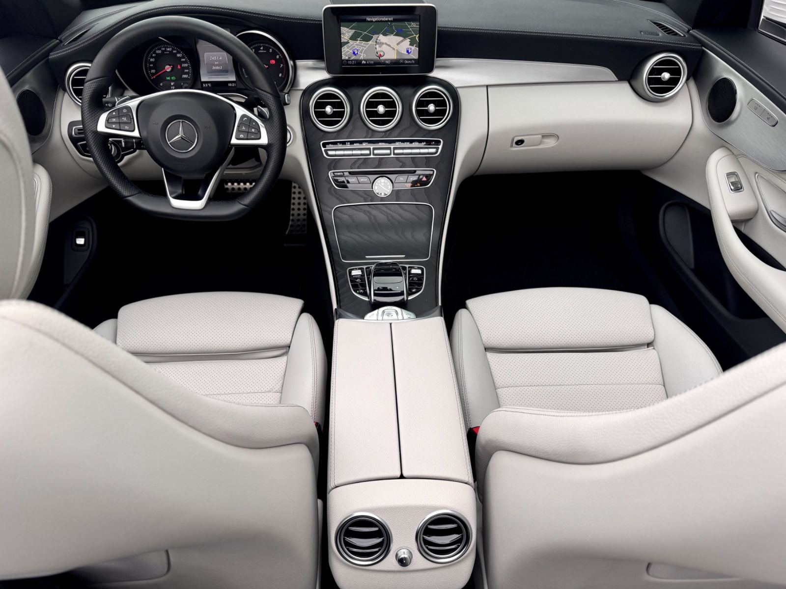 Fahrzeugabbildung Mercedes-Benz C 180 Cabriolet AMG-LINE *AHK|NAV|AIRSCARF|LED*