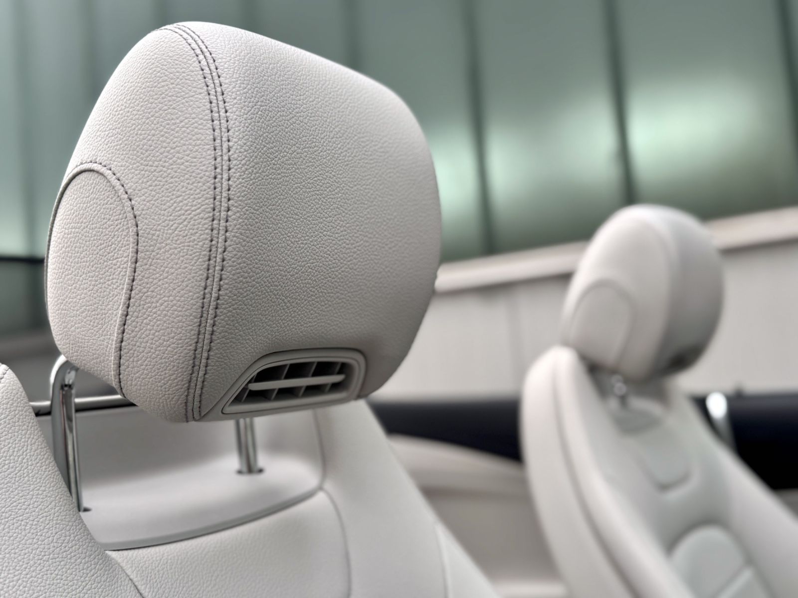 Fahrzeugabbildung Mercedes-Benz C 180 Cabriolet AMG-LINE *AHK|NAV|AIRSCARF|LED*