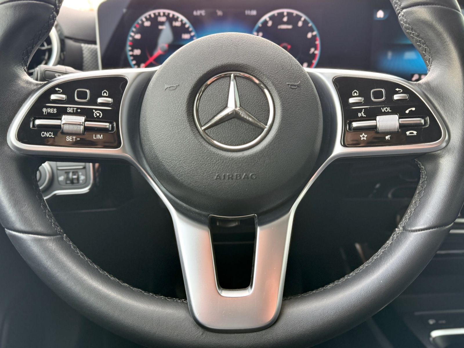 Fahrzeugabbildung Mercedes-Benz A 180 Progressive *CAM|NAVI|ASSIST*