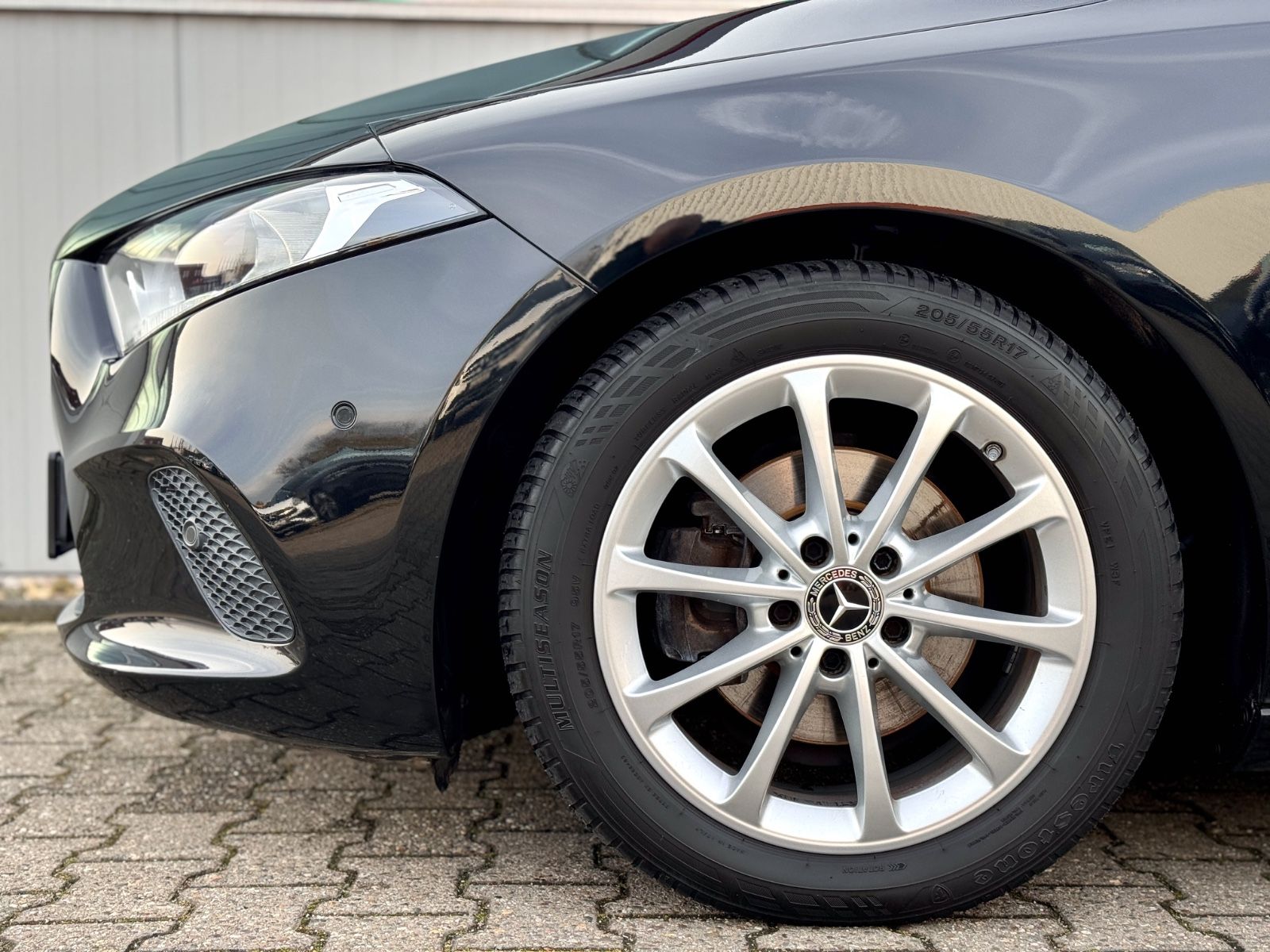 Fahrzeugabbildung Mercedes-Benz A 180 Progressive *CAM|NAVI|ASSIST*