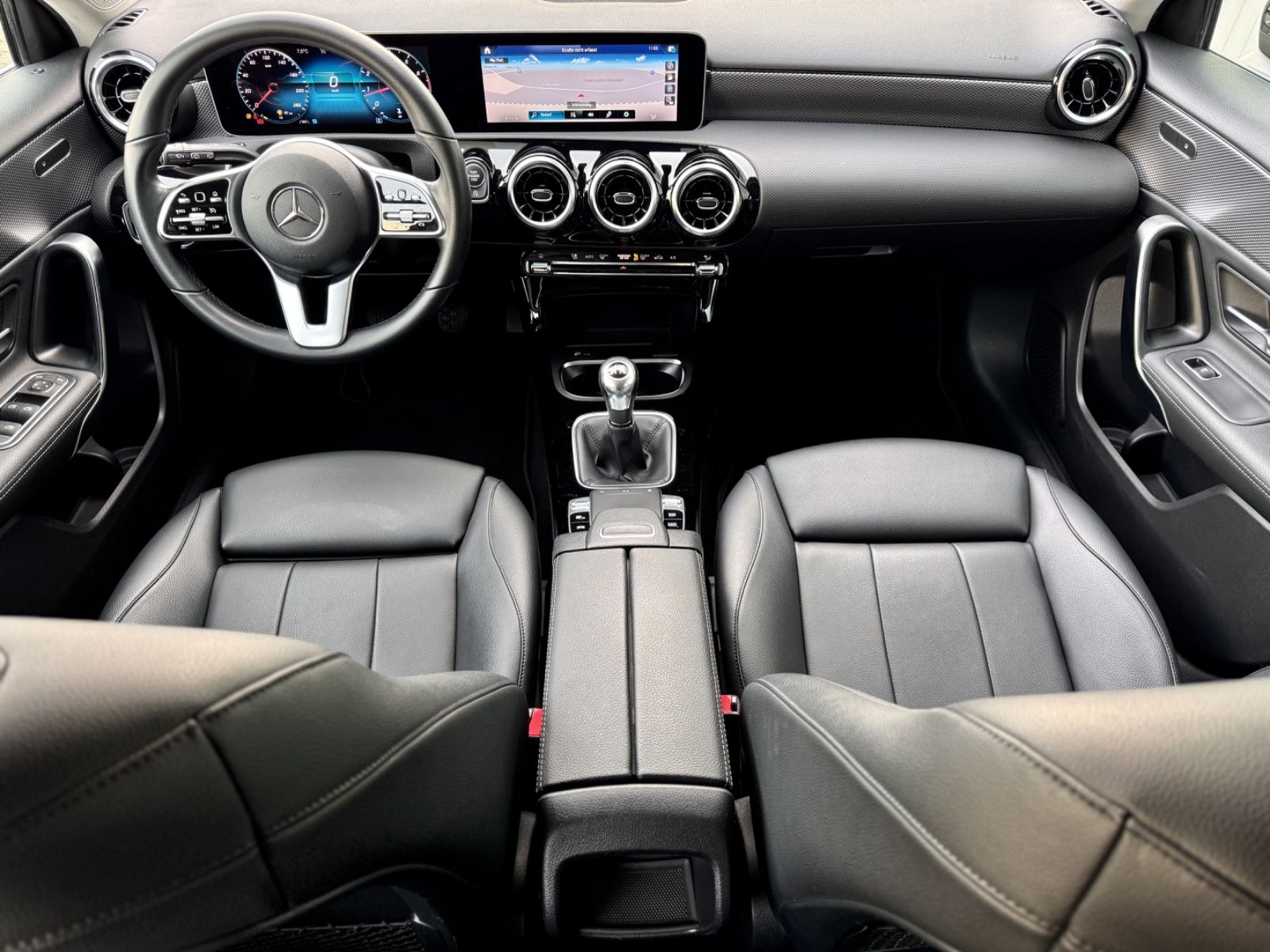 Fahrzeugabbildung Mercedes-Benz A 180 Progressive *CAM|NAVI|ASSIST*