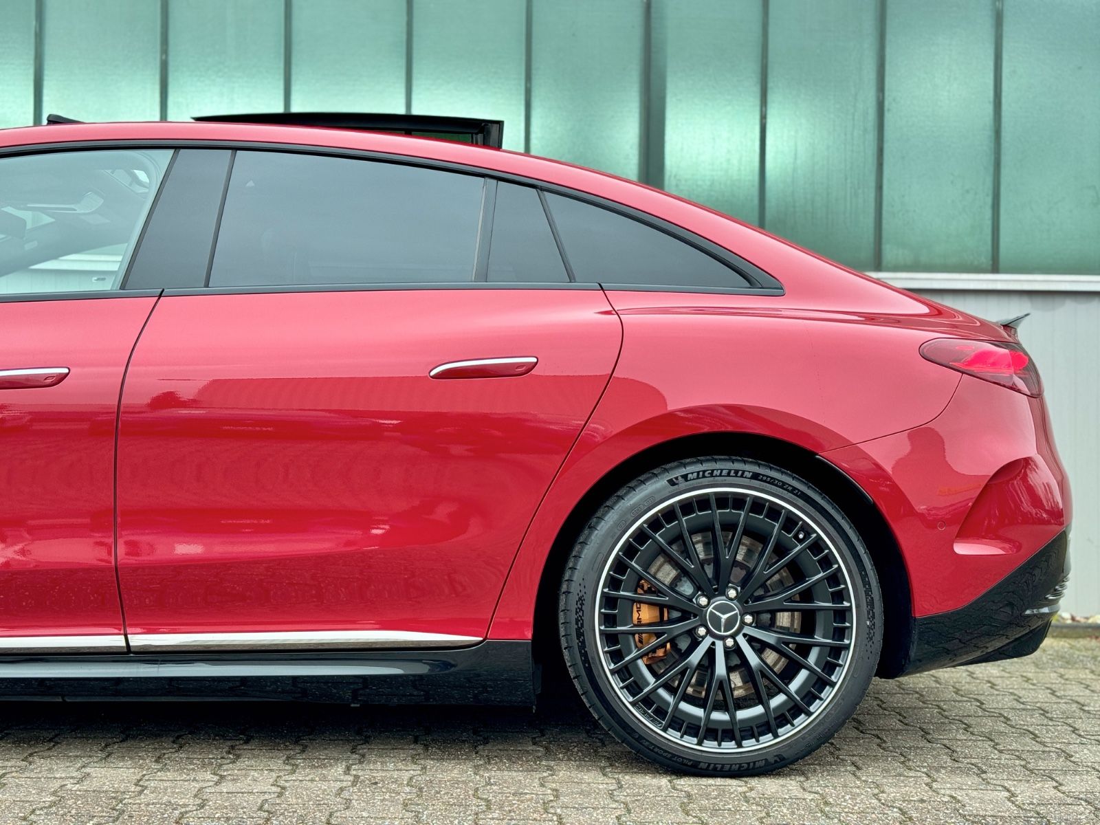 Fahrzeugabbildung Mercedes-Benz EQE AMG 53 *360°|ASSIST|PREMIUM|DYNAMIC|PANO|21*