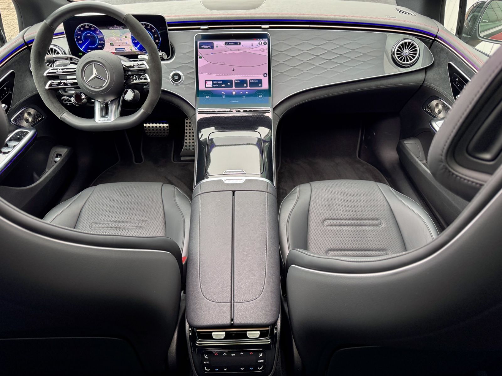 Fahrzeugabbildung Mercedes-Benz EQE AMG 53 *360°|ASSIST|PREMIUM|DYNAMIC|PANO|21*