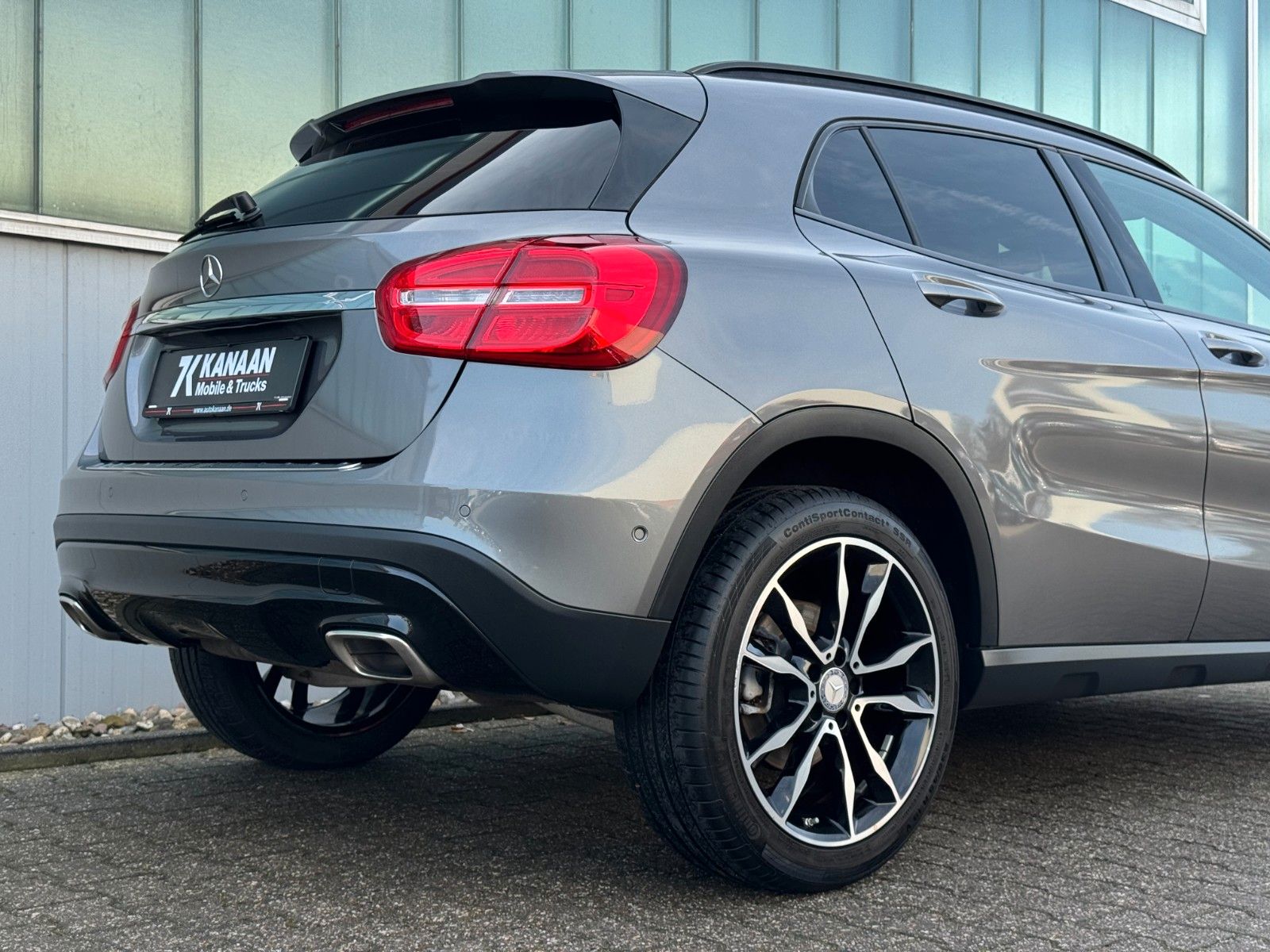 Fahrzeugabbildung Mercedes-Benz GLA 180 Urban-Score *XENON|NIGHT|NAVI|SHZ*