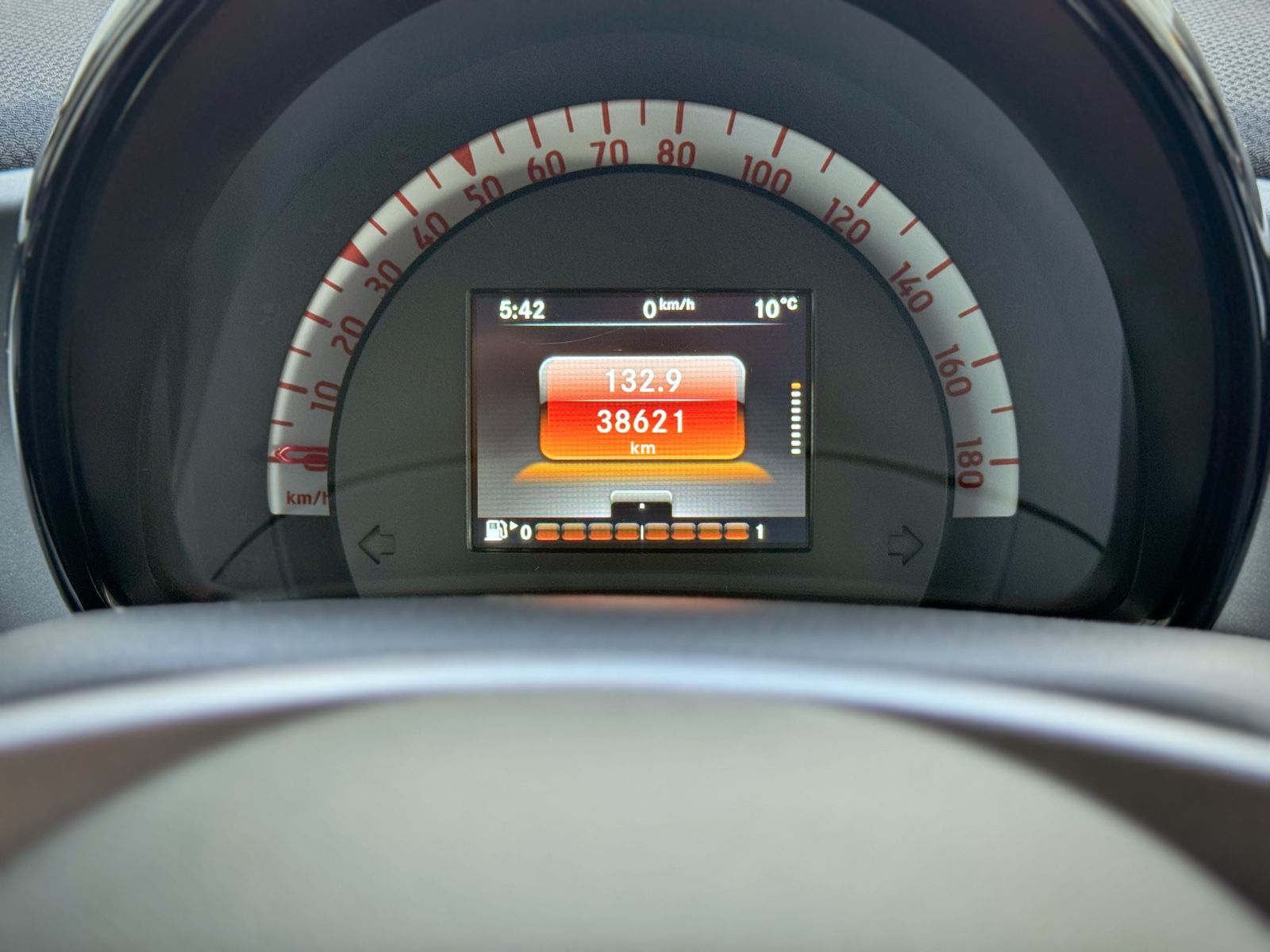 Fahrzeugabbildung Smart ForFour Passion *PDC|TEL|DAB*