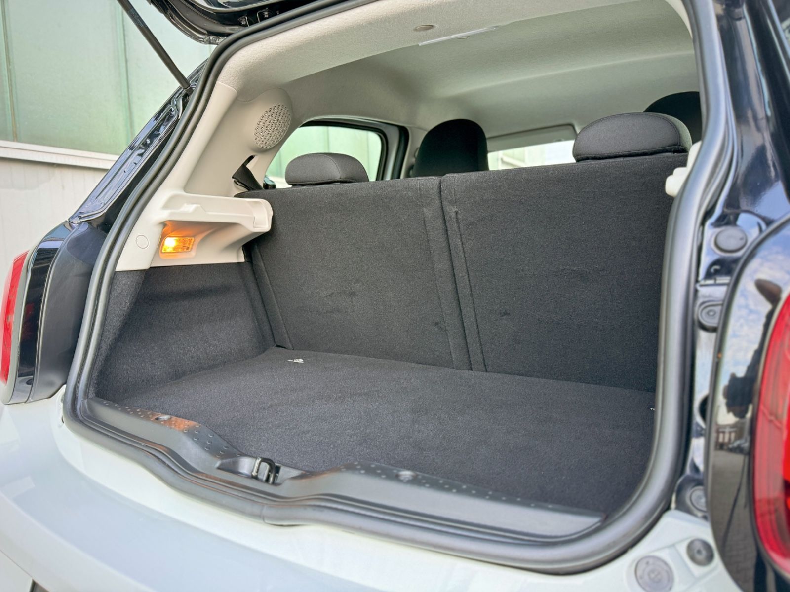 Fahrzeugabbildung Smart ForFour Passion *PDC|TEL|DAB*