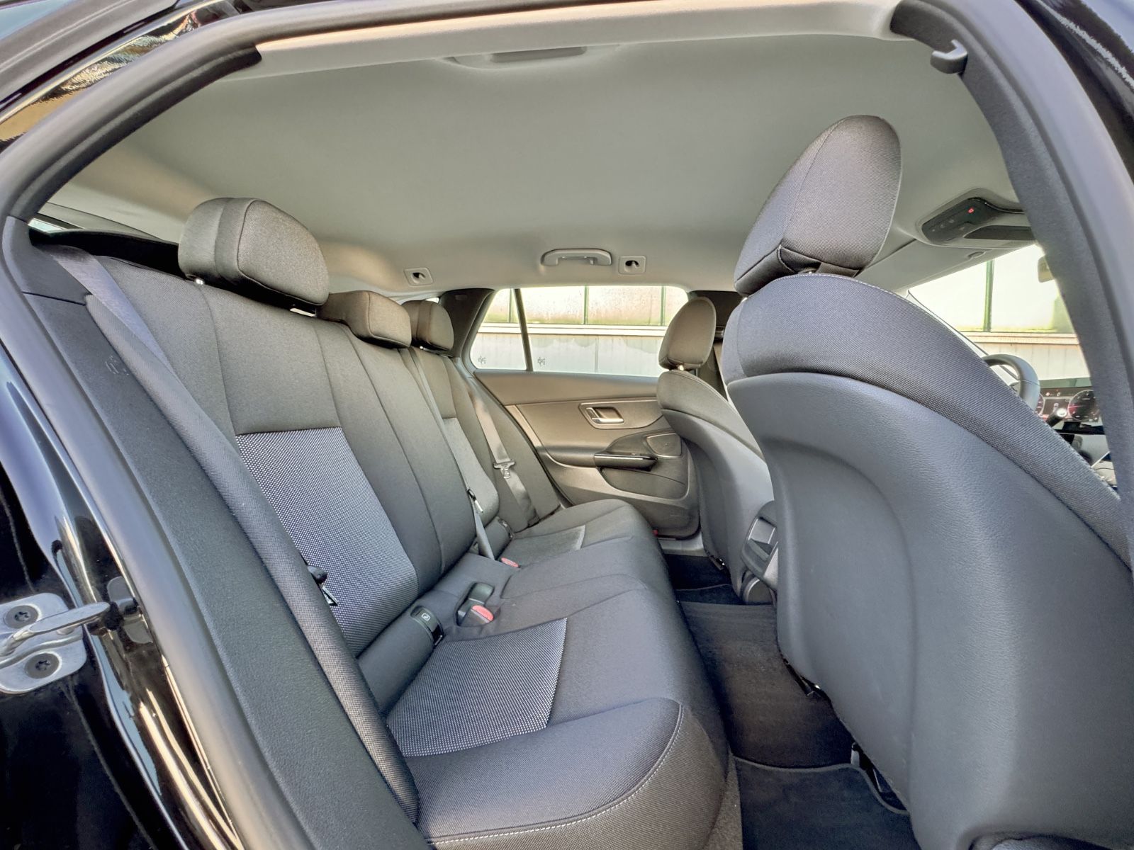 Fahrzeugabbildung Mercedes-Benz C 220 T d 4Matic *9G|NAVI|CAM|LED*