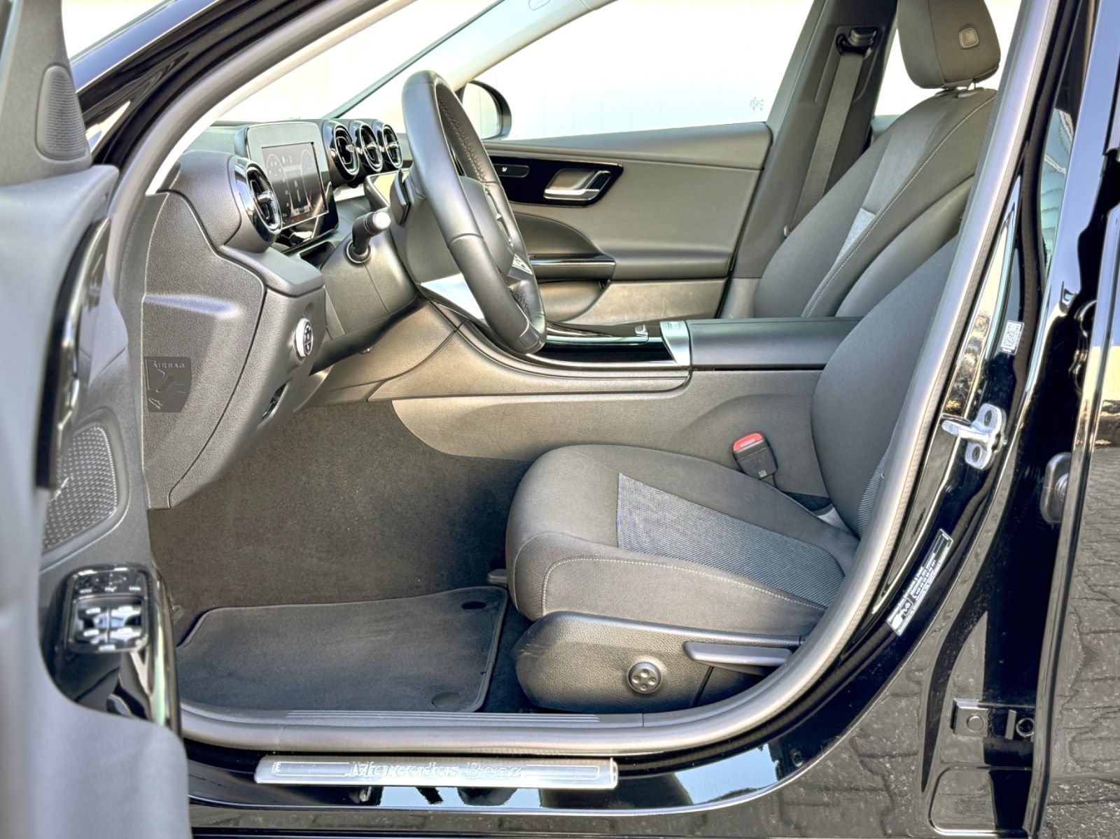 Fahrzeugabbildung Mercedes-Benz C 220 T d 4Matic *9G|NAVI|CAM|LED*