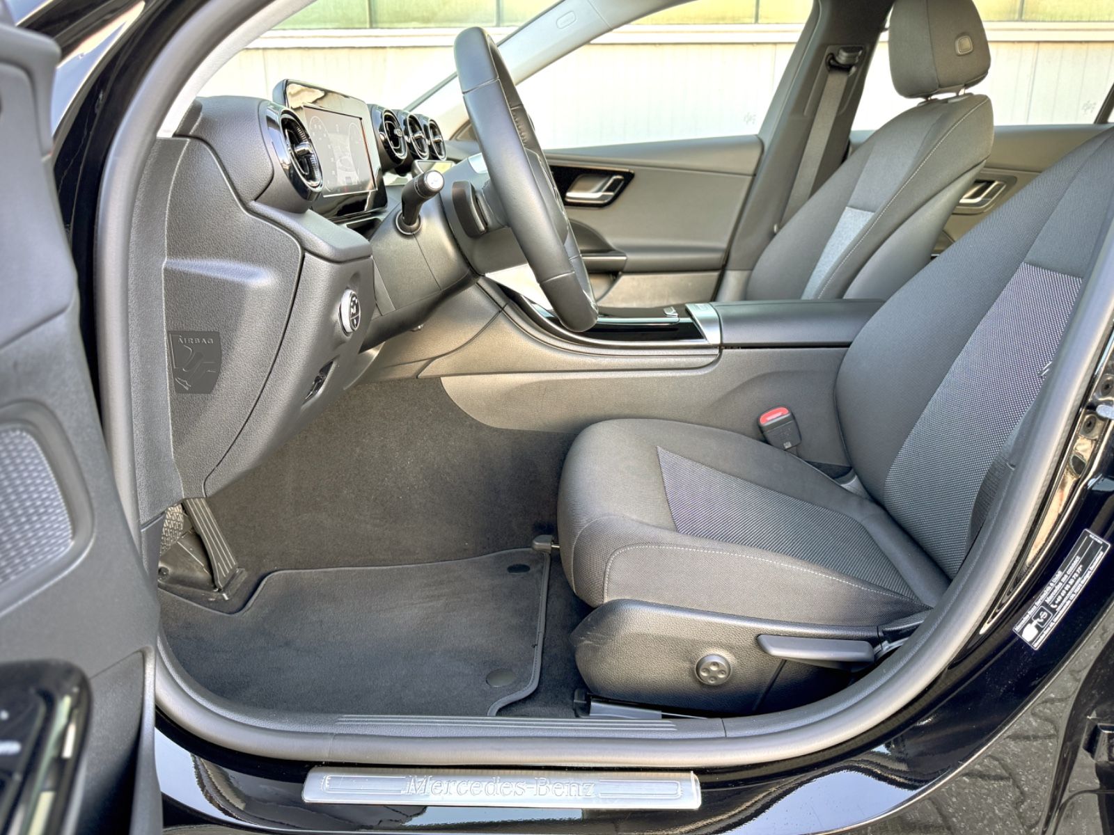 Fahrzeugabbildung Mercedes-Benz C 220 T d 4Matic *9G|NAVI|CAM|LED*