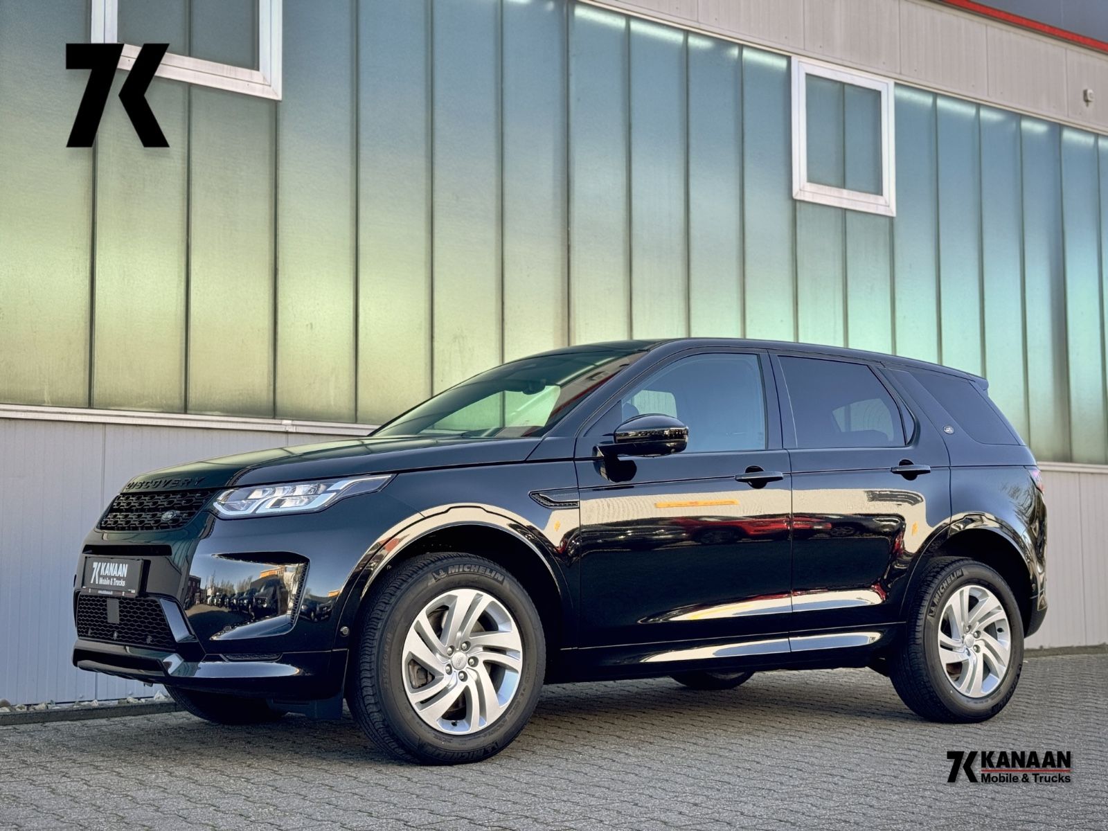 Fahrzeugabbildung Land Rover Discovery Sport D165 AWD R-Dynamic*STANDHEIZUNG*