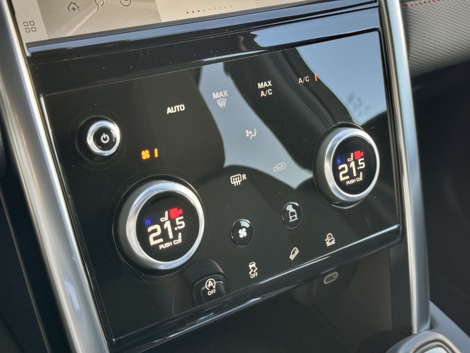 Fahrzeugabbildung Land Rover Discovery Sport D165 AWD R-Dynamic*STANDHEIZUNG*