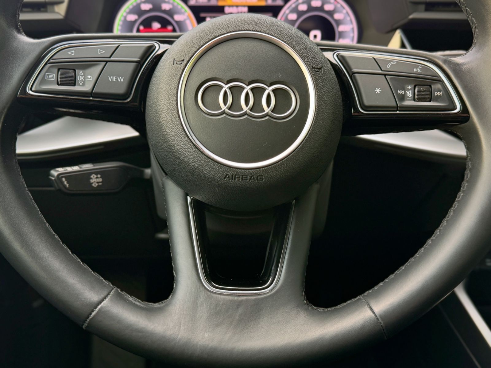 Fahrzeugabbildung Audi A3 Sportback 40 1.4TFSI e Advanced*NAVI|CARPLAY*