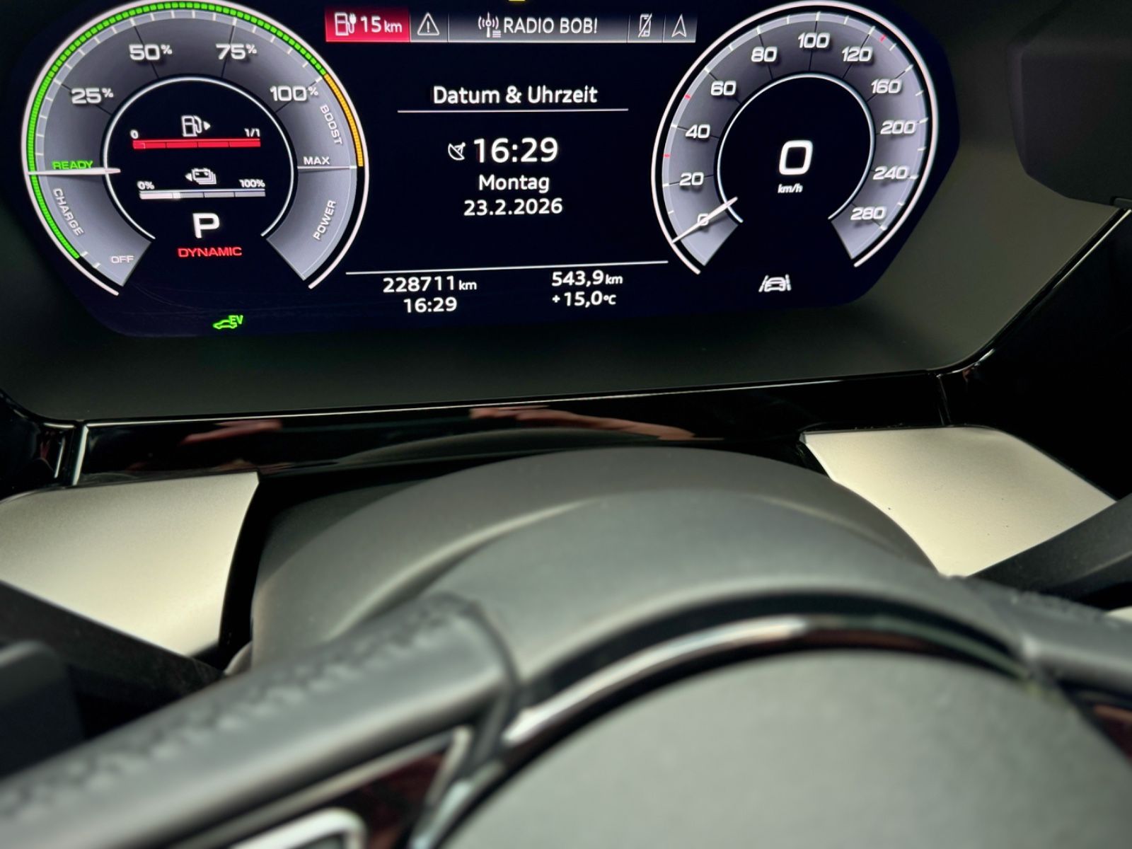 Fahrzeugabbildung Audi A3 Sportback 40 1.4TFSI e Advanced*NAVI|CARPLAY*